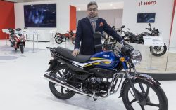 Hero Motocorp unveils new Dawn 125 motorcycle at Eicma 2016 in Milan