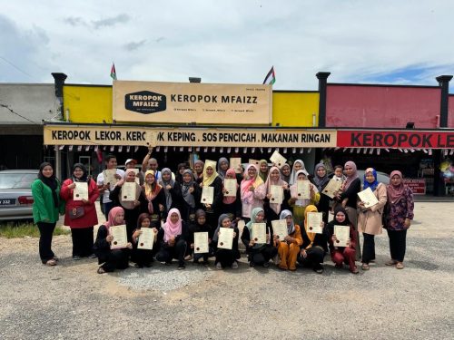 Keropok-Mfaizz-Staff