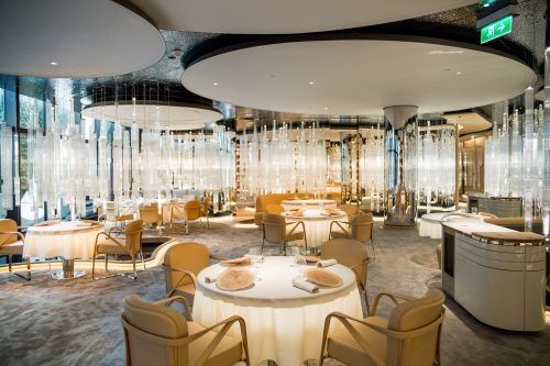 Main-dining-room-Alain-Ducasse-a