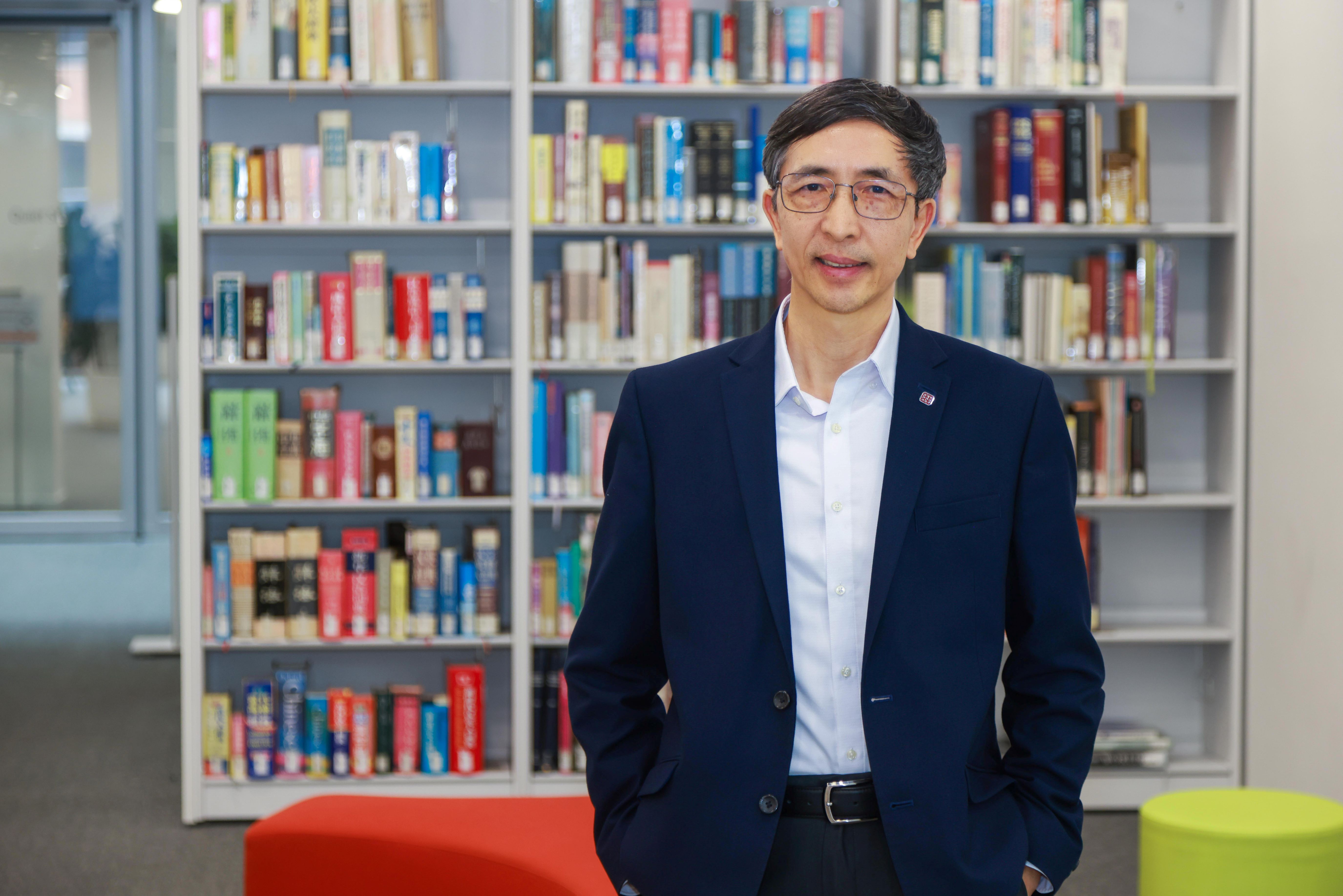 A research team led by Prof. Li Ping, Sin Wai Kin Foundation Professor in Humanities and Technology, Dean of the PolyU Faculty of Humanities and Associate Director of the PolyU-Hangzhou Technology and Innovation Research Institute, explored the similarities between large language models and human representations, shedding new light on the extent to which language alone can shape the formation and learning of complex conceptual knowledge.