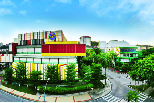 Cheras-LeisureMall-still-stands-