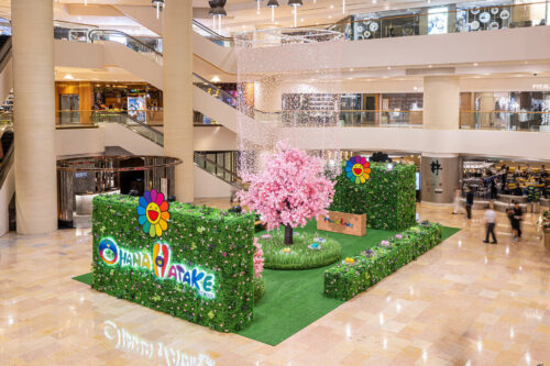 Pacific-Place-Field-of-Flowers-T