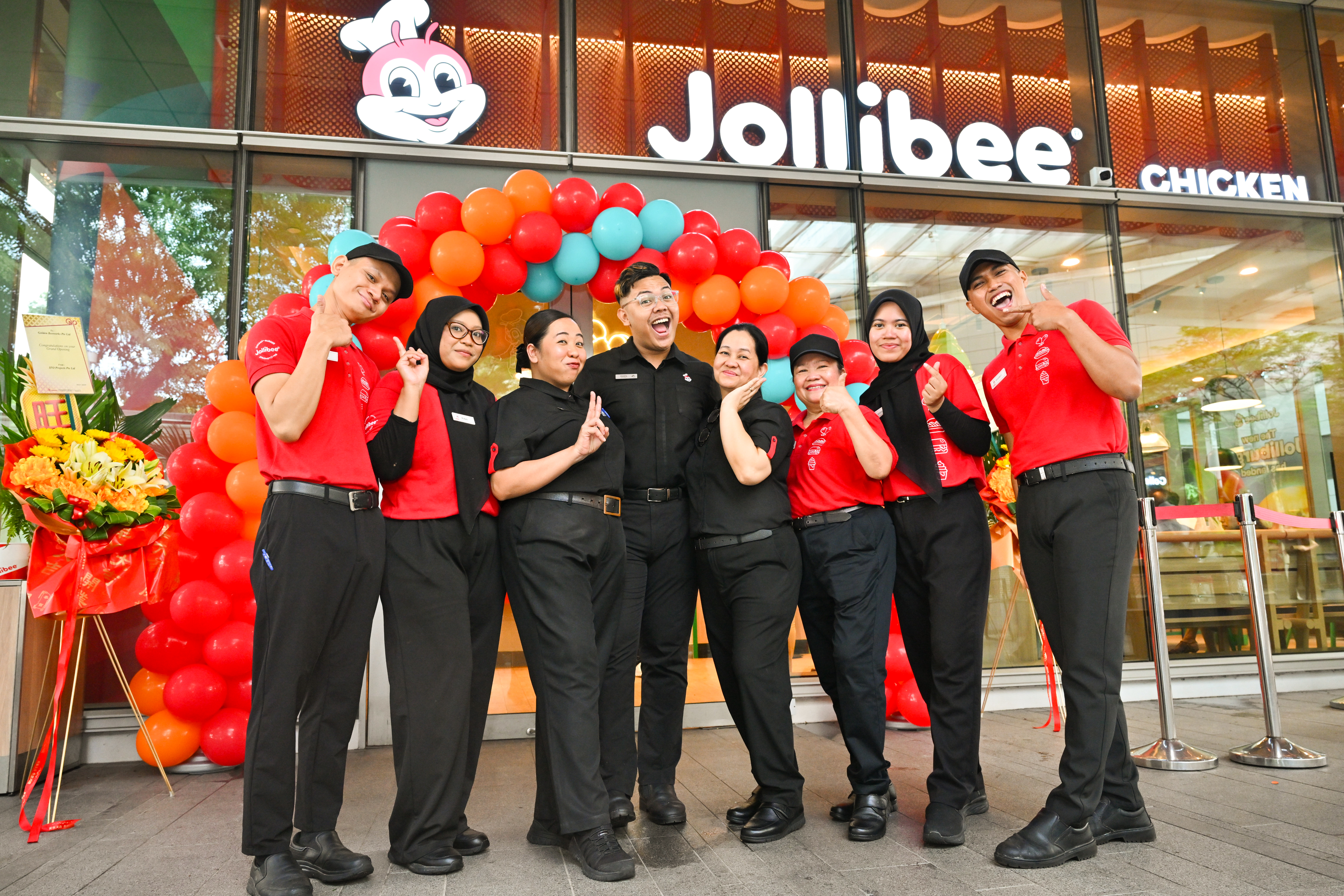 Jollibee hailed by Straits Times as the fast-food restaurant chain with the best customer service in Singapore, with fans continuing to choose Jollibee as their top pick for great-tasting food and joyful service.
