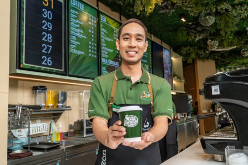 CafeAmazon-Barista-ServingCoffee