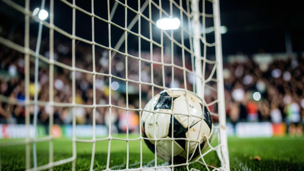 Mika Godts at PSG: First Goal, Top-of-the-Table Win and a Future in Question