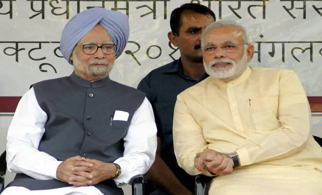 Narendra Modi and Manmohan Singh face to face 3