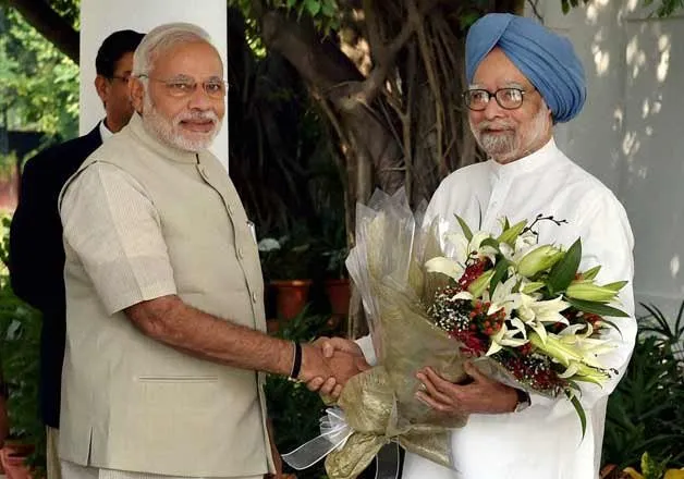 Narendra Modi and Manmohan Singh face to face 8