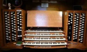 Organ Console
