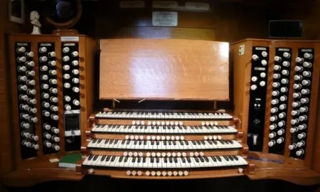 Organ Console