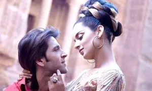 Hrithik Roshan Denies Having Affair With Kangana Ranaut