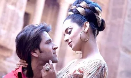 Hrithik Roshan Denies Having Affair With Kangana Ranaut