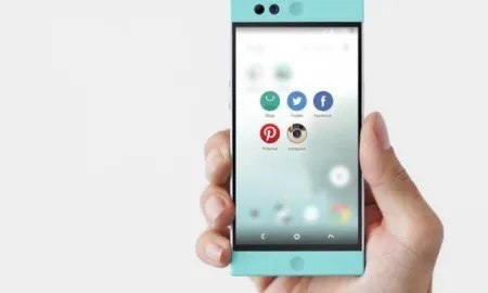Nextbit Robin Cloud Based Smartphone
