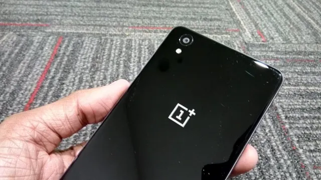 OnePlus invite system
