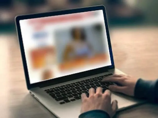india watching porn