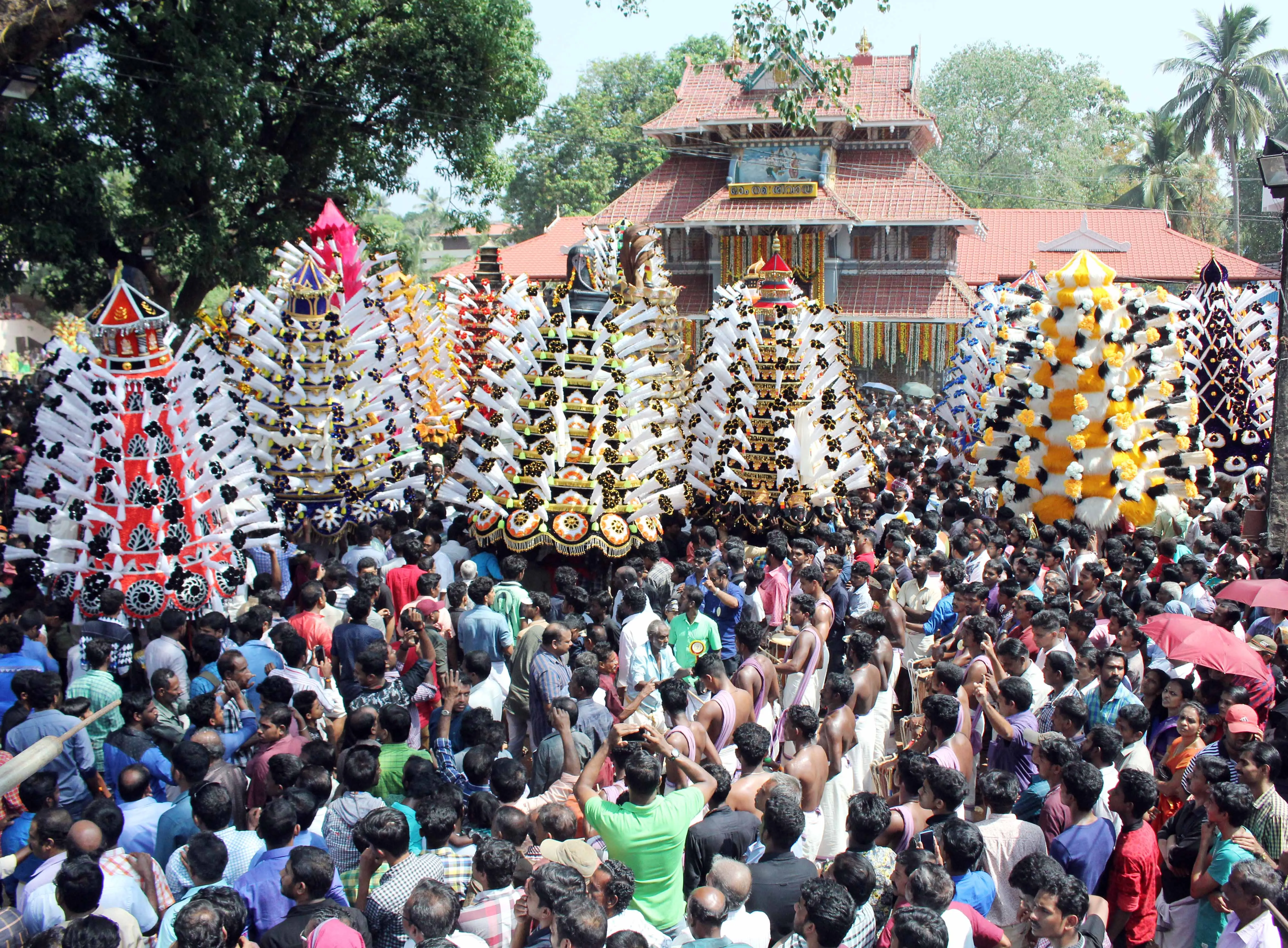 kavadiyattam5