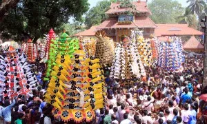 Kavadiyattam77