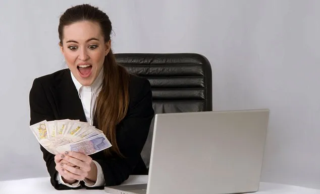 Cash Computer Girl Laptop Money notes Online Win