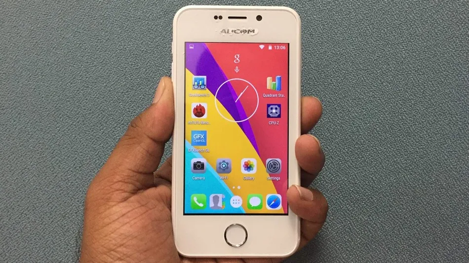 Freedom 251 9