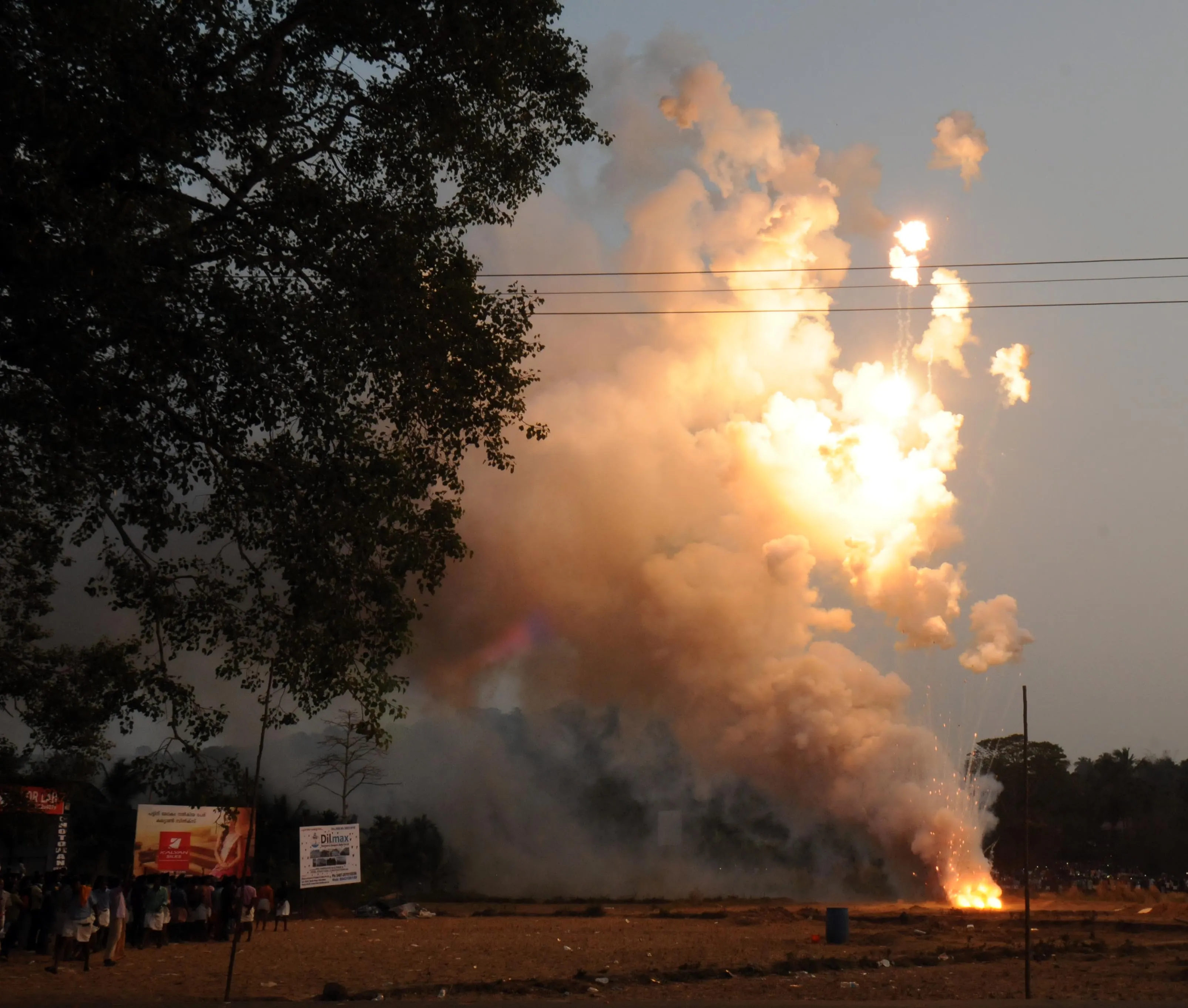 Kuttiyankav Fire Works !!! 8 (1)