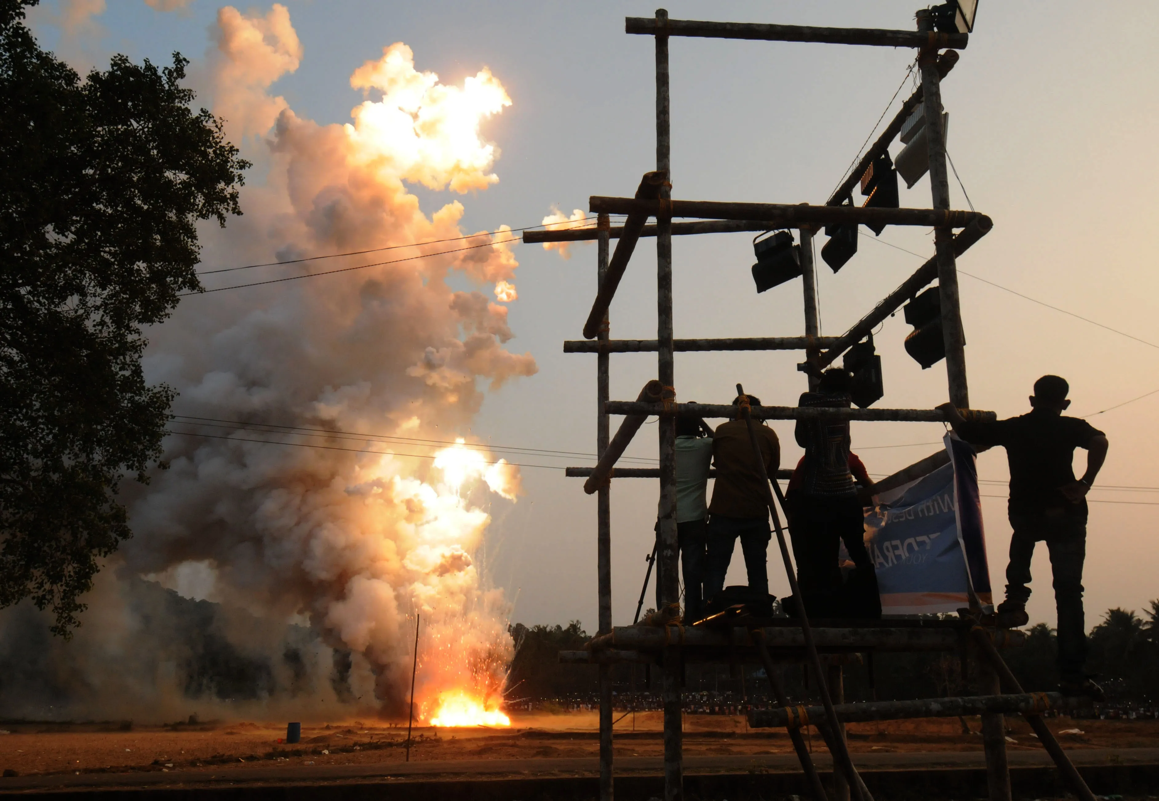 Kuttiyankav Fire Works !!! 8 (3)