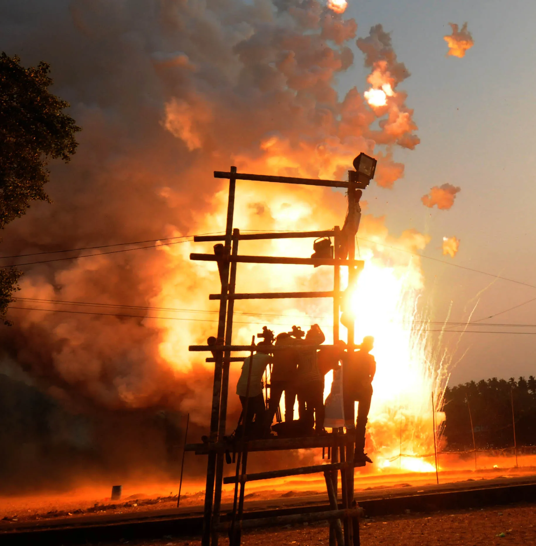 Kuttiyankav Fire Works !!! 8 (5)