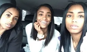 Teen Posts Picture Of Twin And Mum On Internet Goes Viral