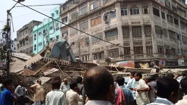 443895-flyover-collapse-in-kolkata