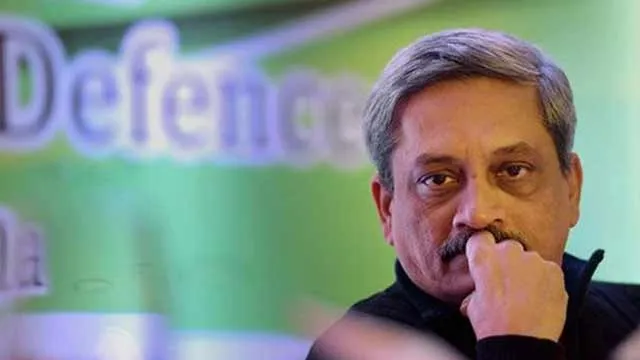 Defence Minister inaugurates Defexpo-2016 at Goa