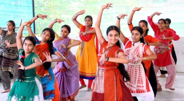 kuchupidi silppasala sangeetha nadaka acadami