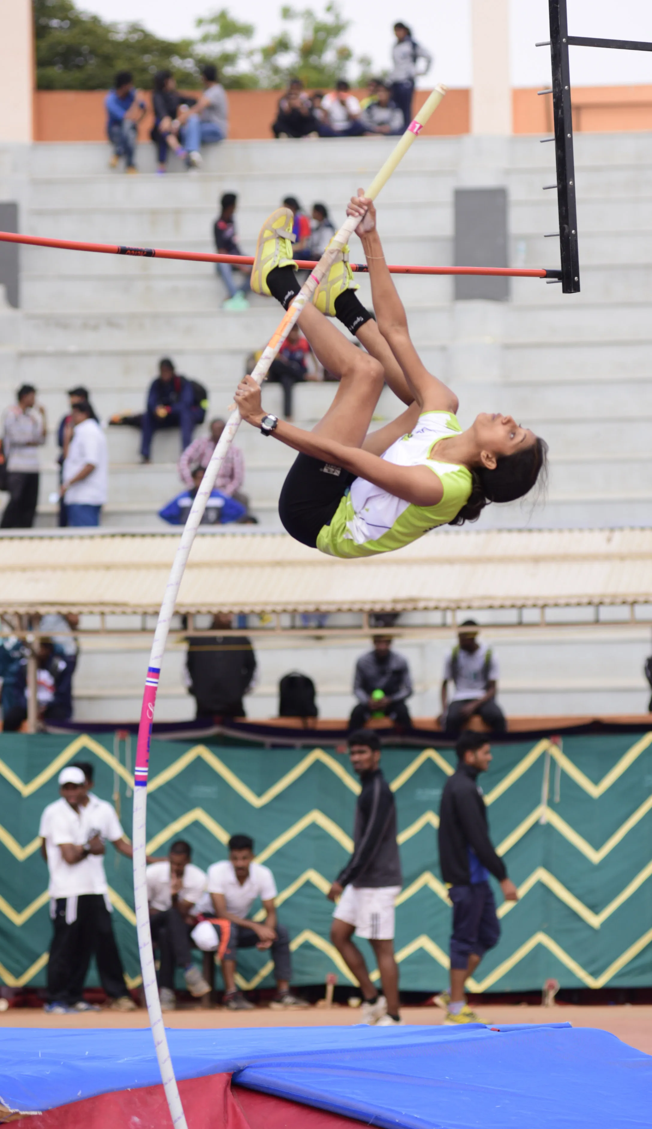 Reshma Raveendran FIRST Wimen Pole Vault MG University .. Johnson (1)