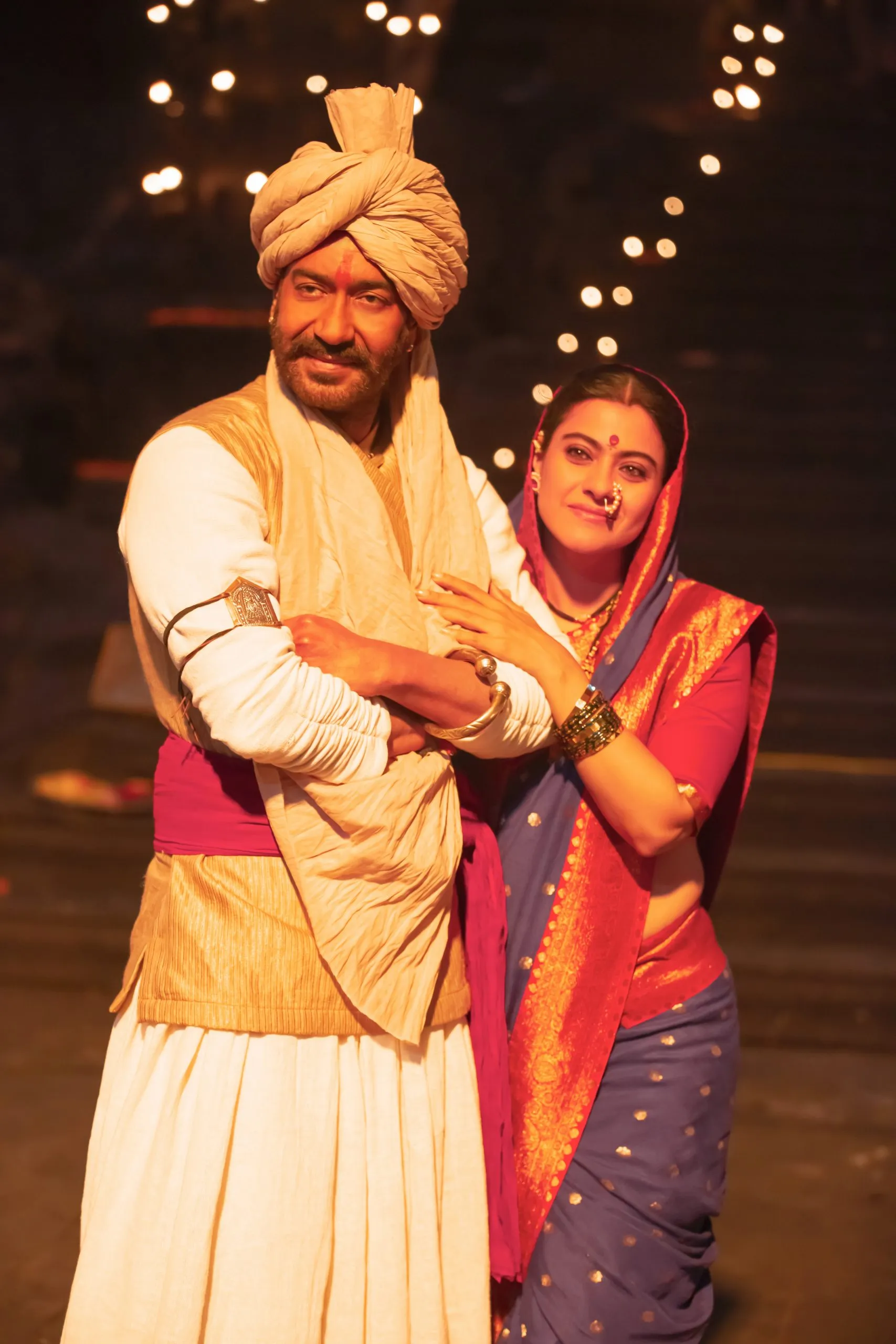 Ajay Devgn Kajol in TanhajiThe Unsung Warrior