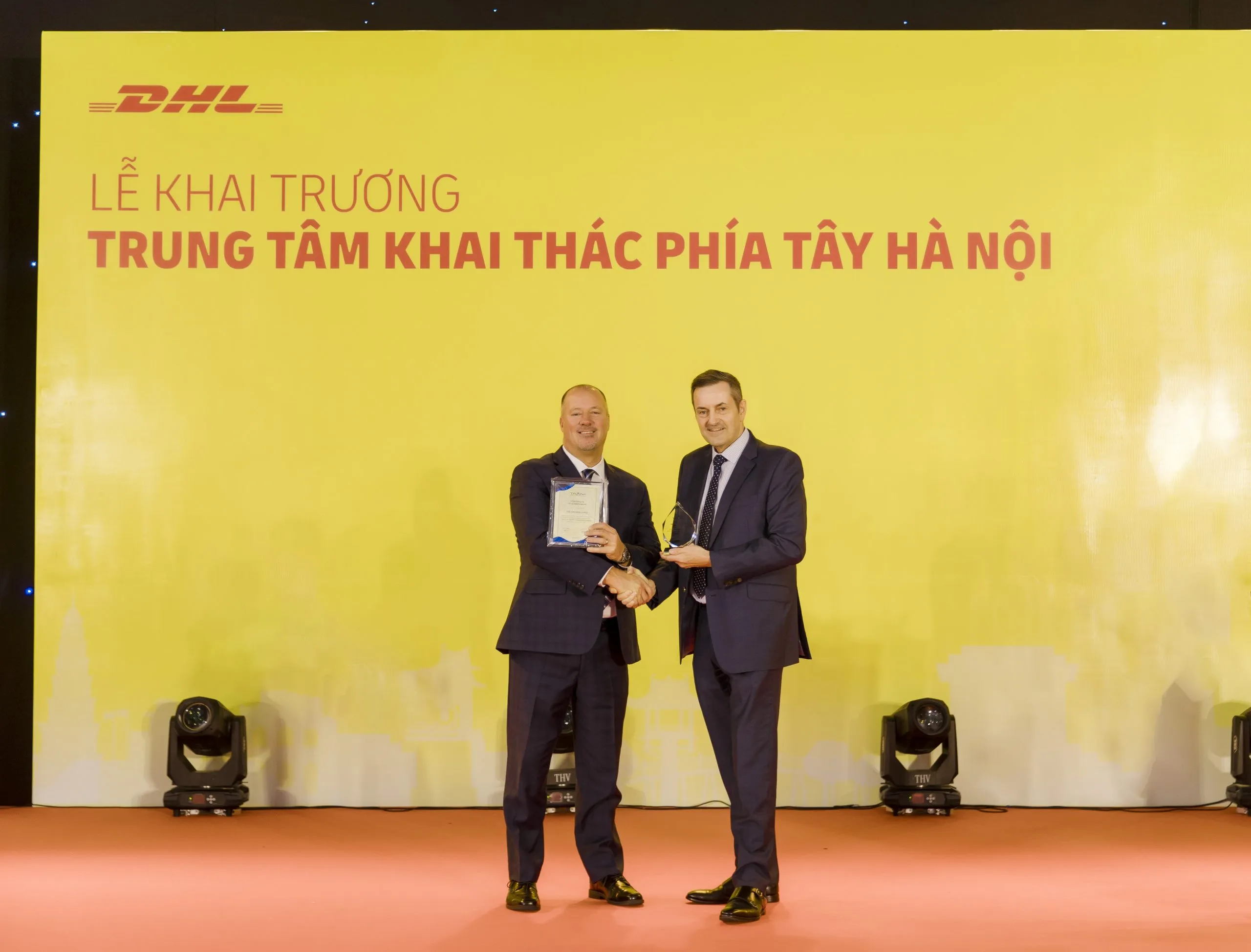DHL