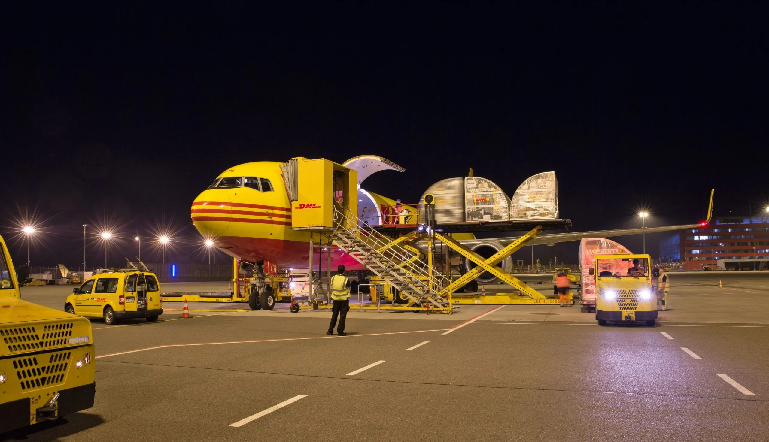 DHL Express Scaled