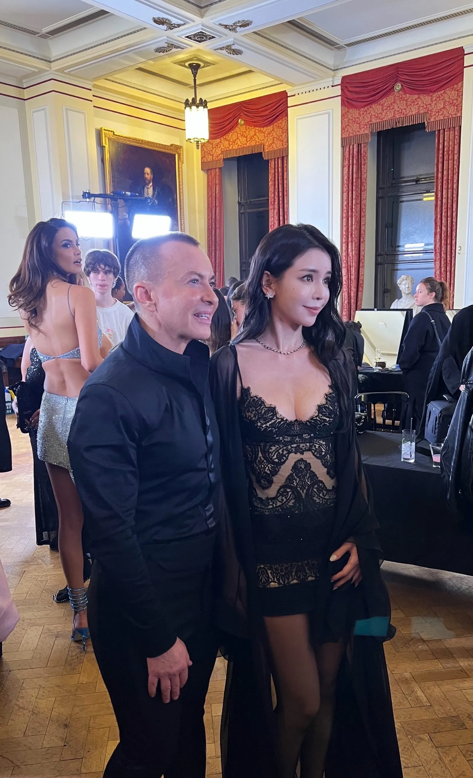 Tia-Lee-with-Julien-Macdonald