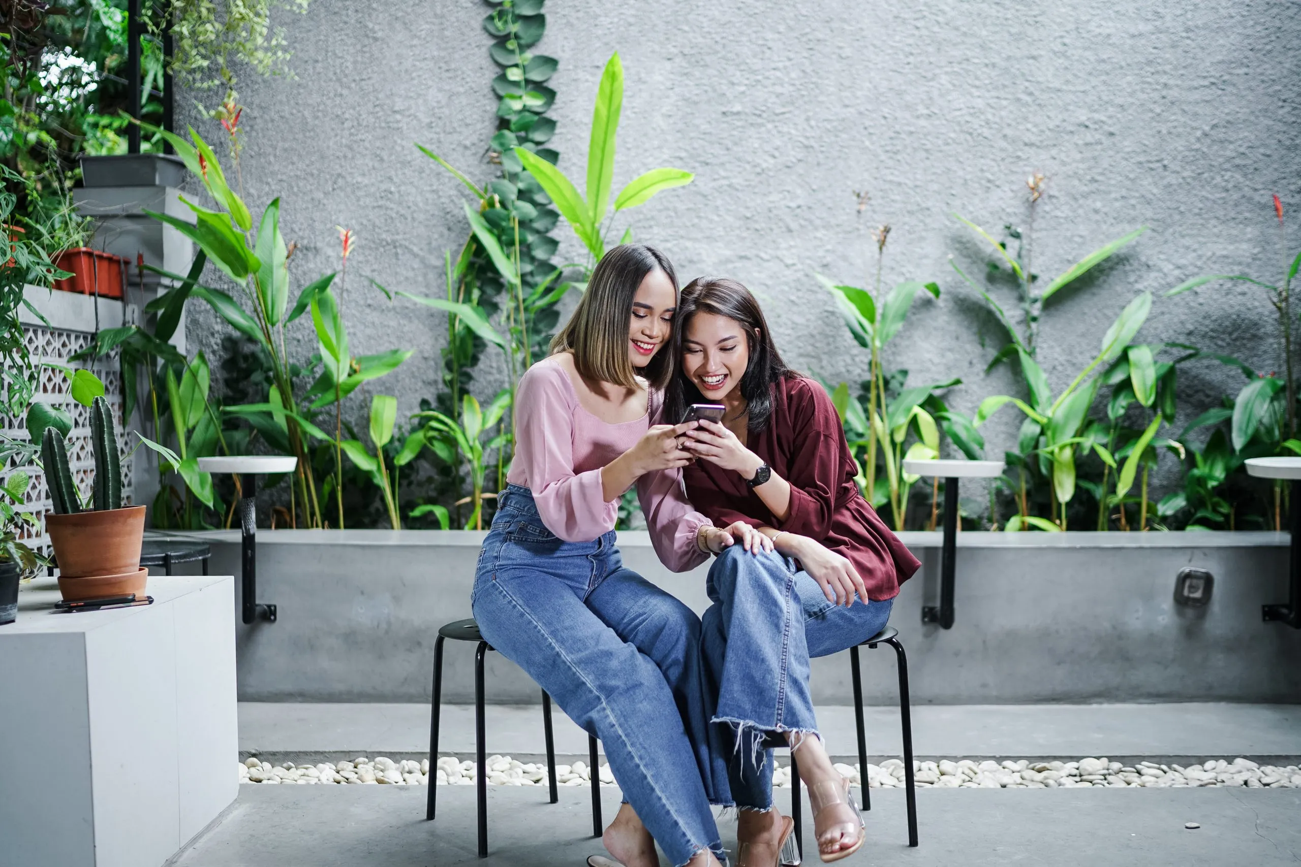 Women Shopping Online Scaled