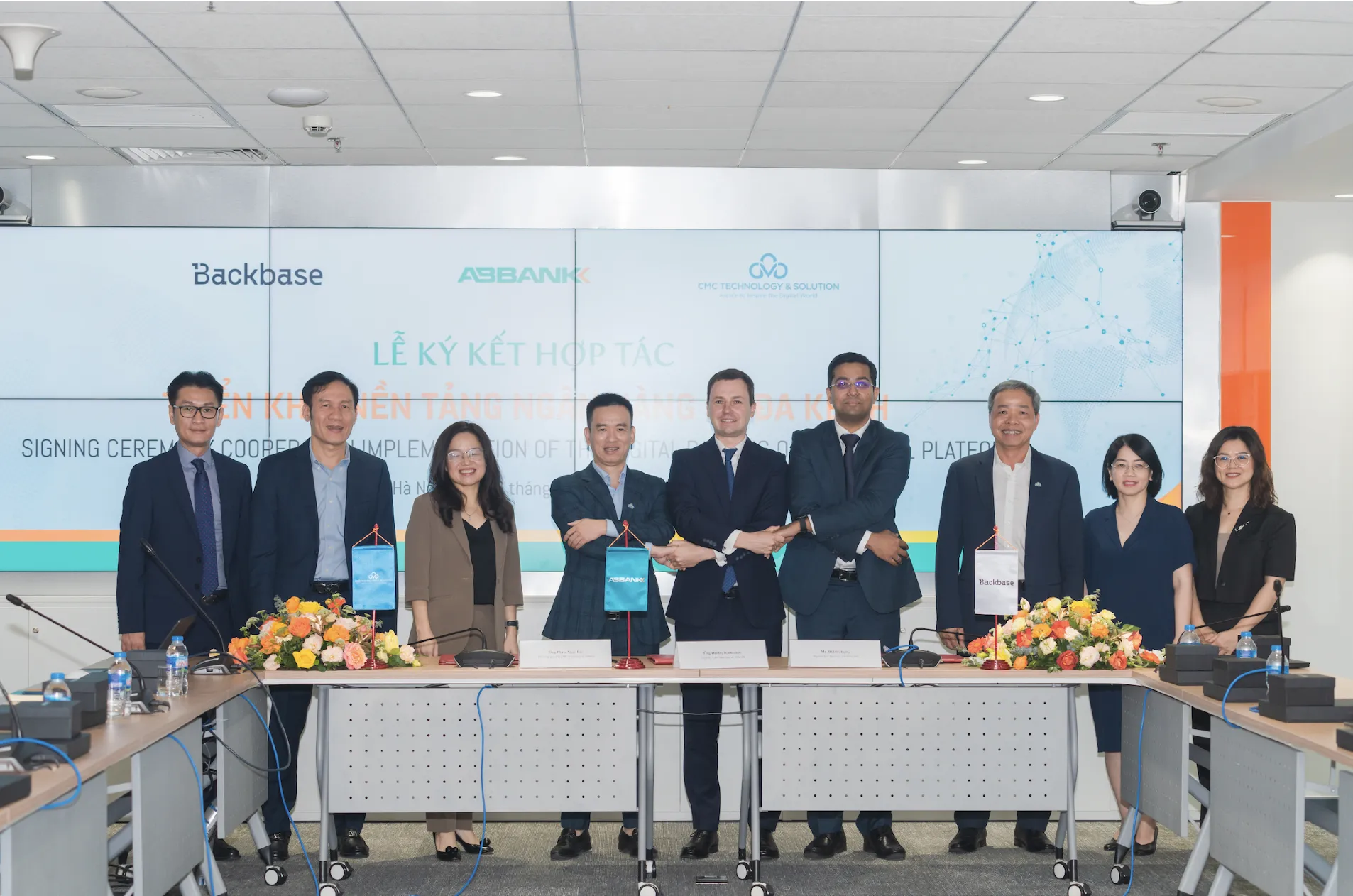 ABB-CMC-Backbase-handshake