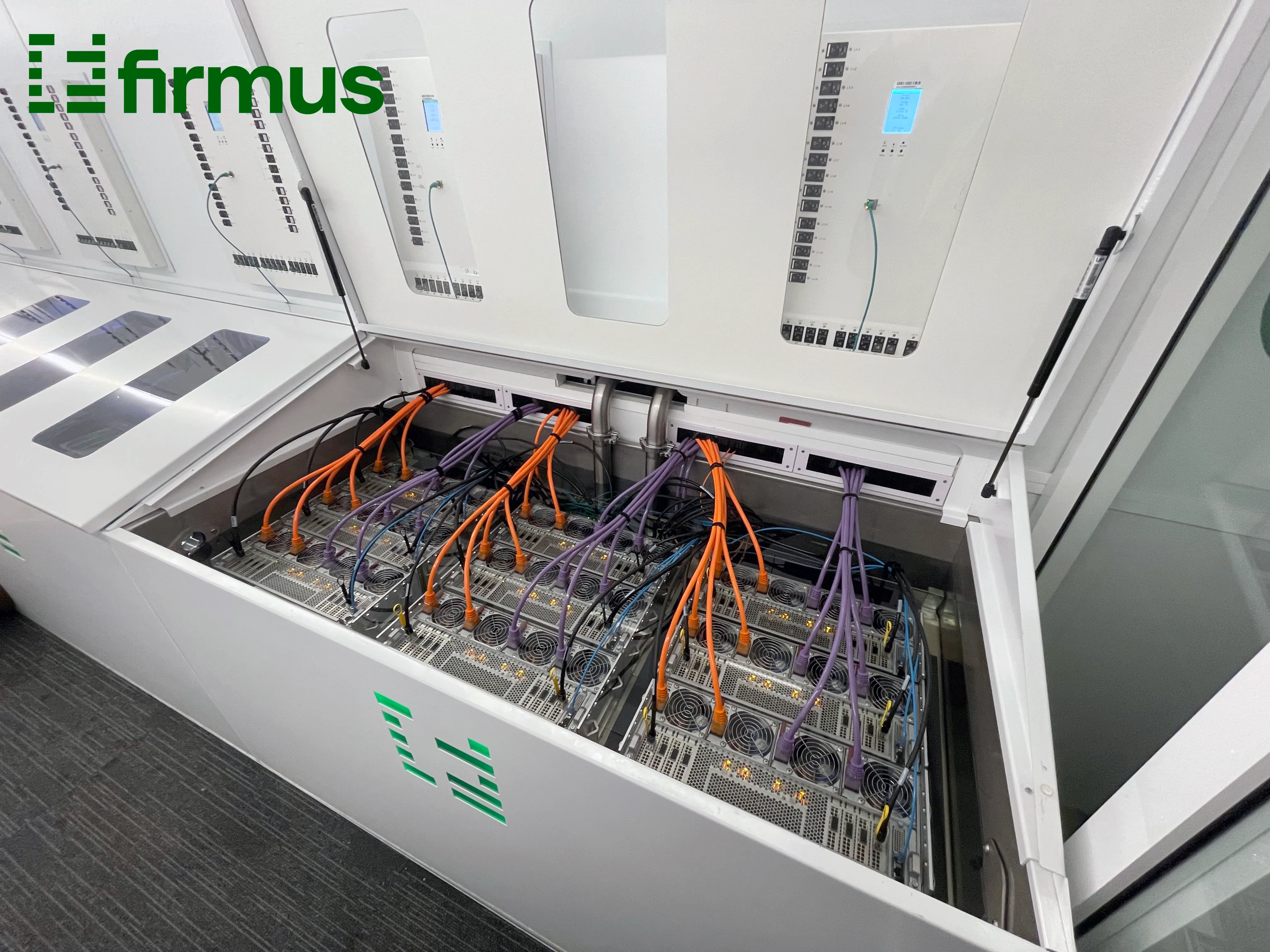 HyperCube-GPUs-in-immersion