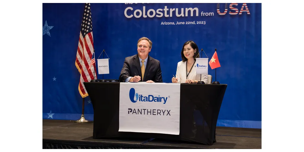 VitaDairy_and_PanTheryx_Signing-1