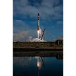 Rocket_Lab_We_Love_The_Nightlife_Lift-Off_Med