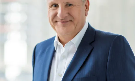 Ian L Edwards President And CEO 