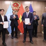 Ong Nguyen Vinh Quang Giam C491oc Cong Ty Co Phan Ban Dan FPT FPT Semiconductor JSC Hang Tren Ben