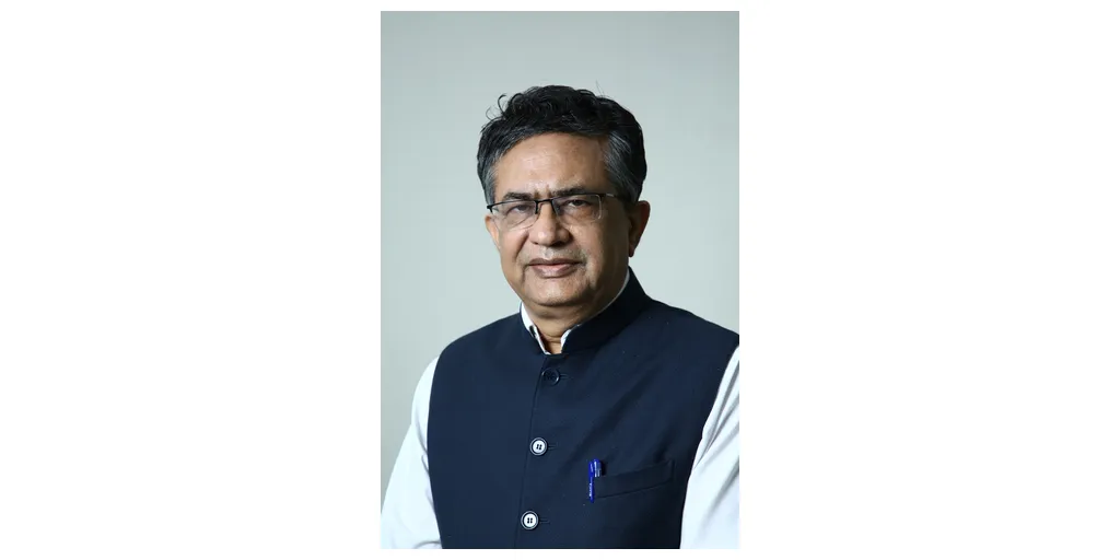 Shri_Ashishkumar_Chauhan_MD_CEO_NSE-1