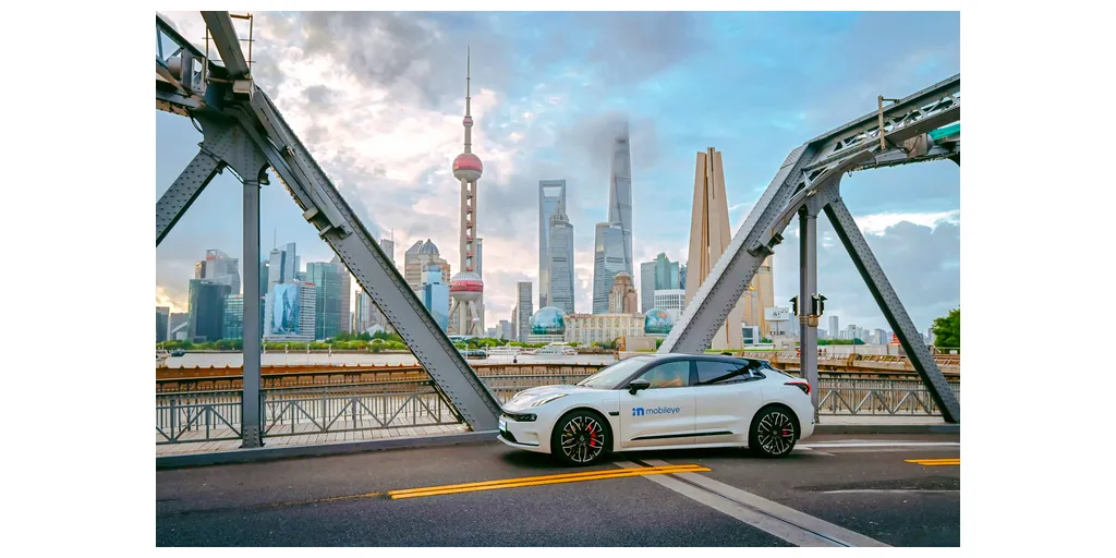 Zeekr_001_with_SupverVision_in_Shanghai-1