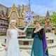 HKDL World Of Frozen Anna And Elsa