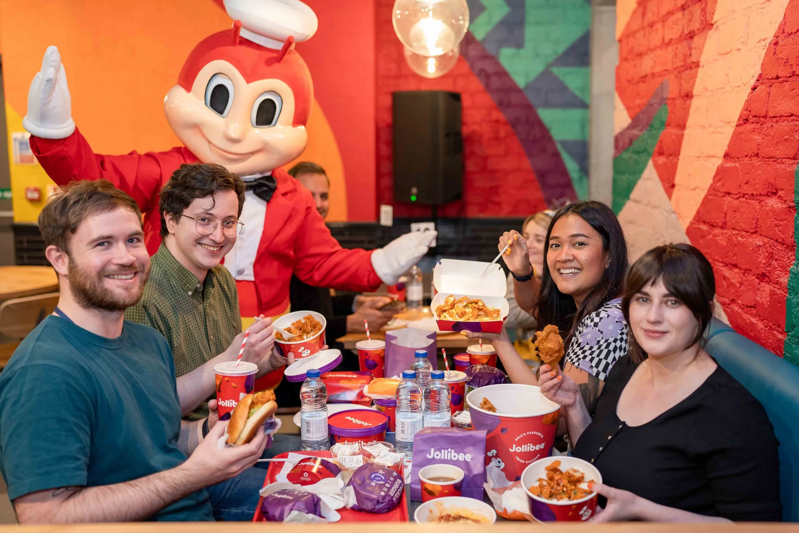 Jollibee-UK-Reports-Robust-Growt