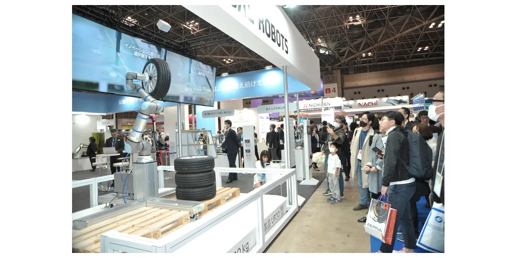 UR30_presented_at_iREX_2023_4-1