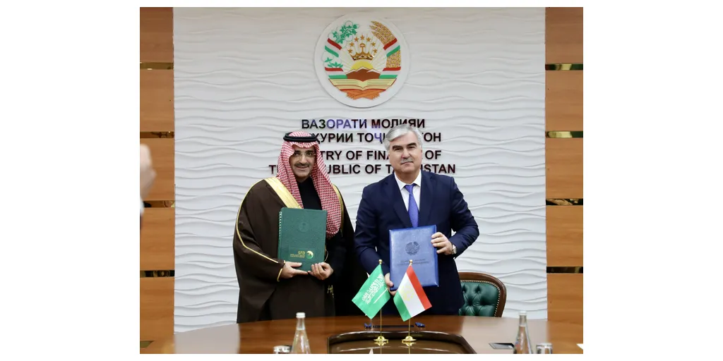 SFDs_CEO_HE_Sultan_Al-Marshad_and_Tajik_Finance_Minister_HE-1