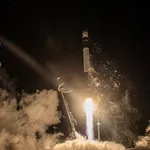 F44 LiftOff 001 Med