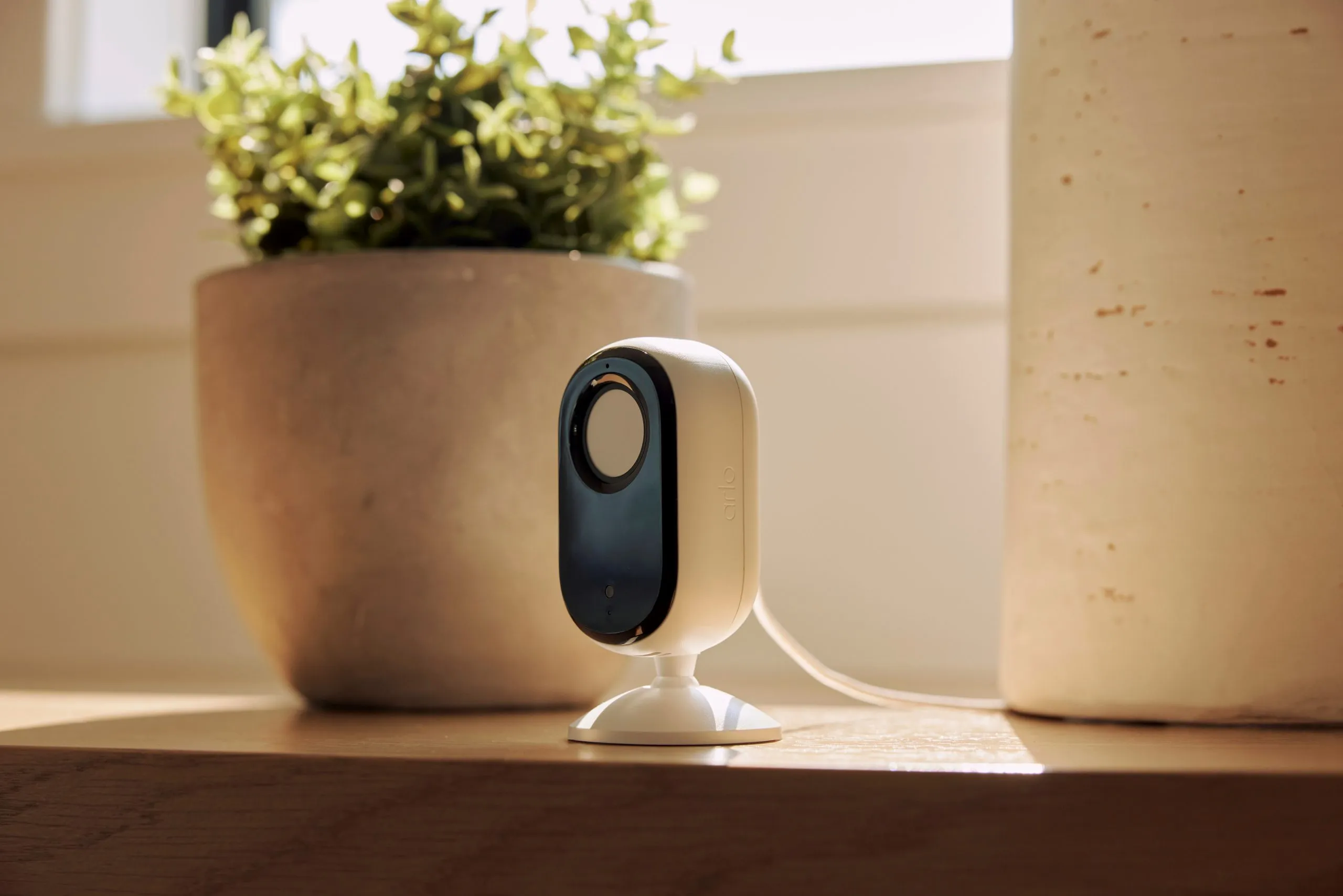 Arlo-Essential-2nd-Generation-05