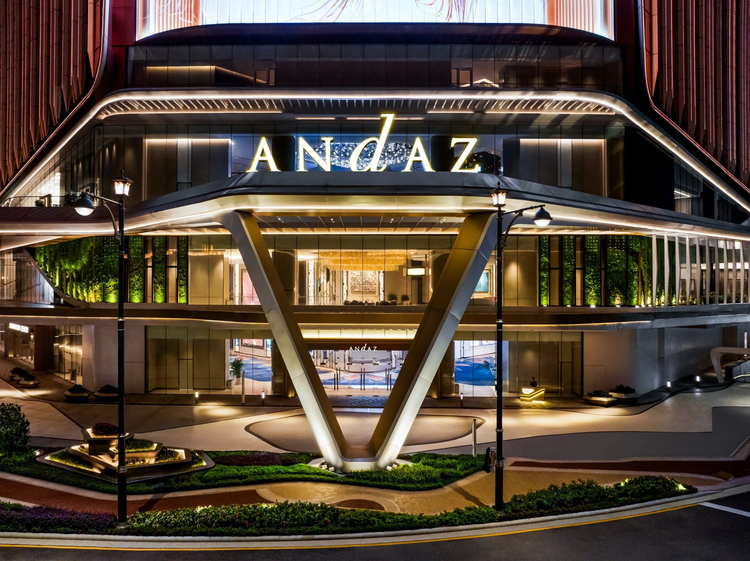 Andaz-Facade
